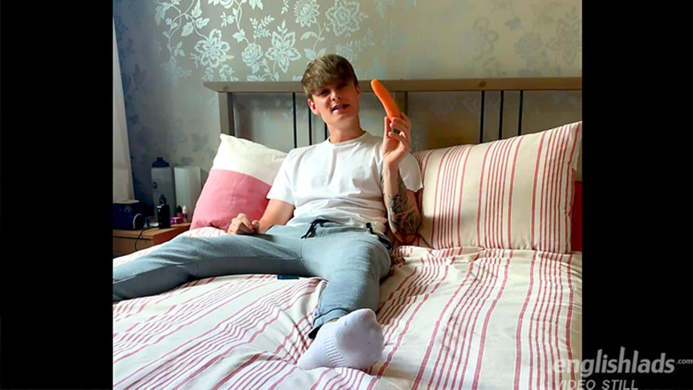 EnglishLads - Flynn Walters Wanks & Pumps his Hole with a Carrot 11