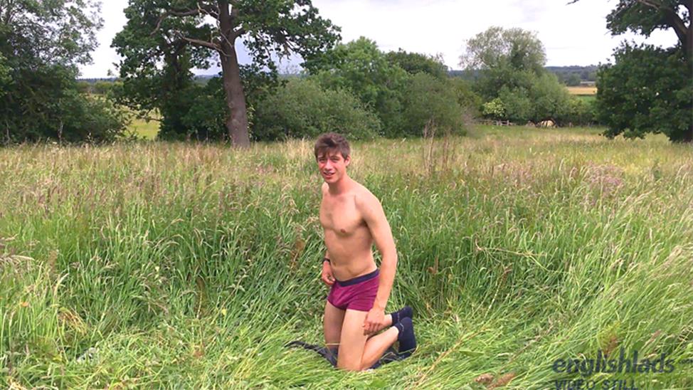 EnglishLads - Henry Kane Wanks & Pumps his Hole with Carrots in a Field 5