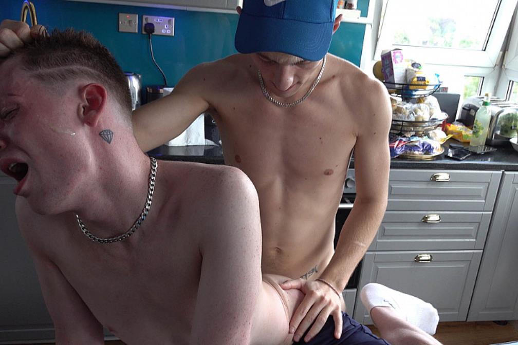 Moaner Twink left Creampie n messy - HungYoungBrit 9