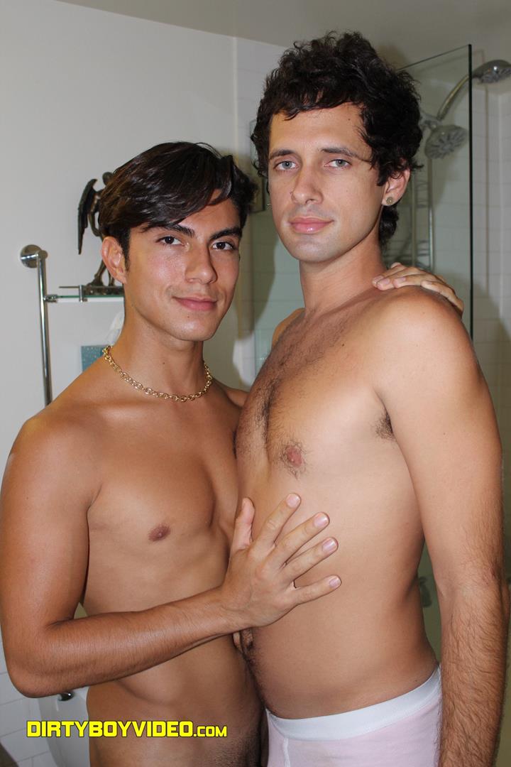 DirtyBoyVideo - Bareback in the Bathroom - Alfonso & Spencer 14