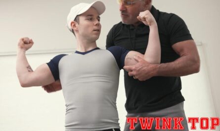TwinkTop - Arm Wrestling - Danny Wilcoxx, Dale Savage 3