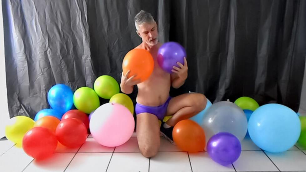 ManPuppy - Balloon Party - Richard Lennox (3)
