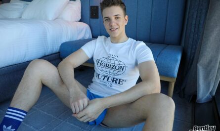 BentleyRace - Catching up with my cute mate Connor Peters (23)