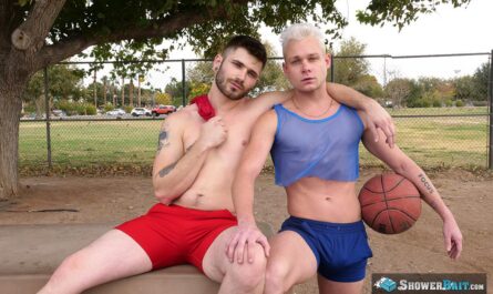GayRoom.com - Shower Bait - Basketball Buddies - Andrew Connor, Tyler Castle (4)
