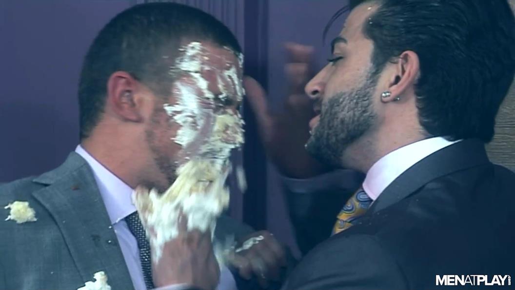 MenAtPlay - Food Fight, Editor's Cut - Harry Louis, Marco Sessions (1)