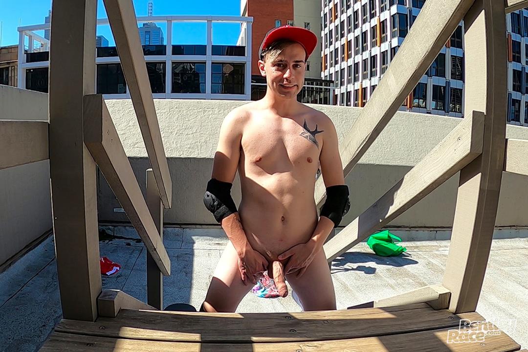 BentleyRace - Aussie boy Bailey James getting naked on the roof (27)