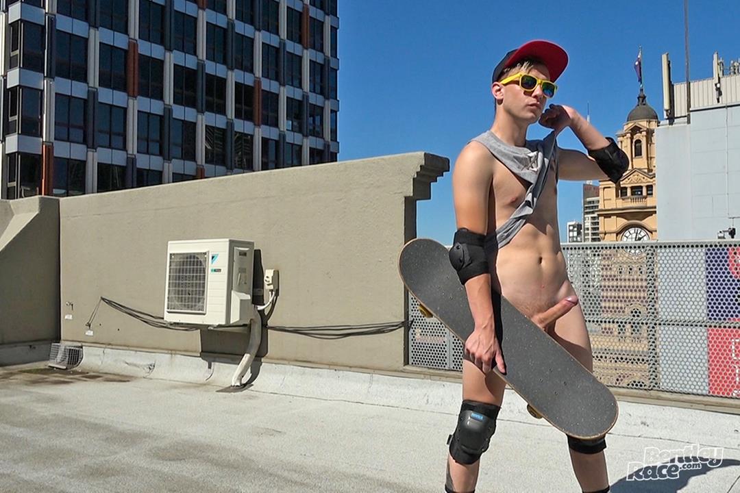BentleyRace - Aussie boy Bailey James getting naked on the roof (35)