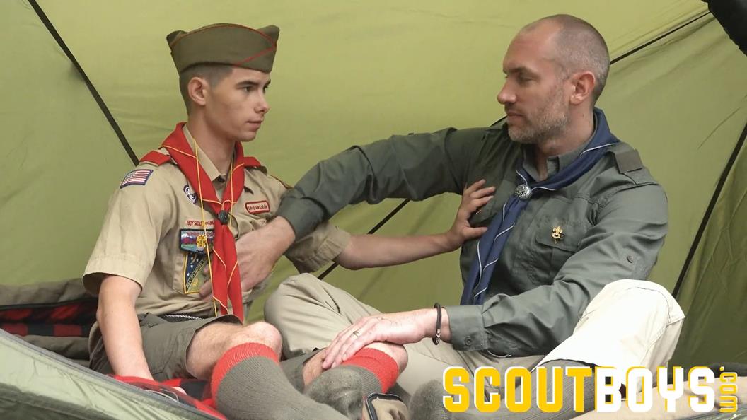 ScoutBoys - Pitching a Tent - Maxwell Dawson, Holden Hernandez (4)