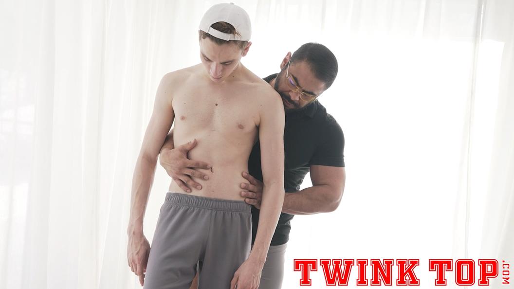 TwinkTop - Blowing Off Steam - Draven Navarro, Tyler Tanner (3)