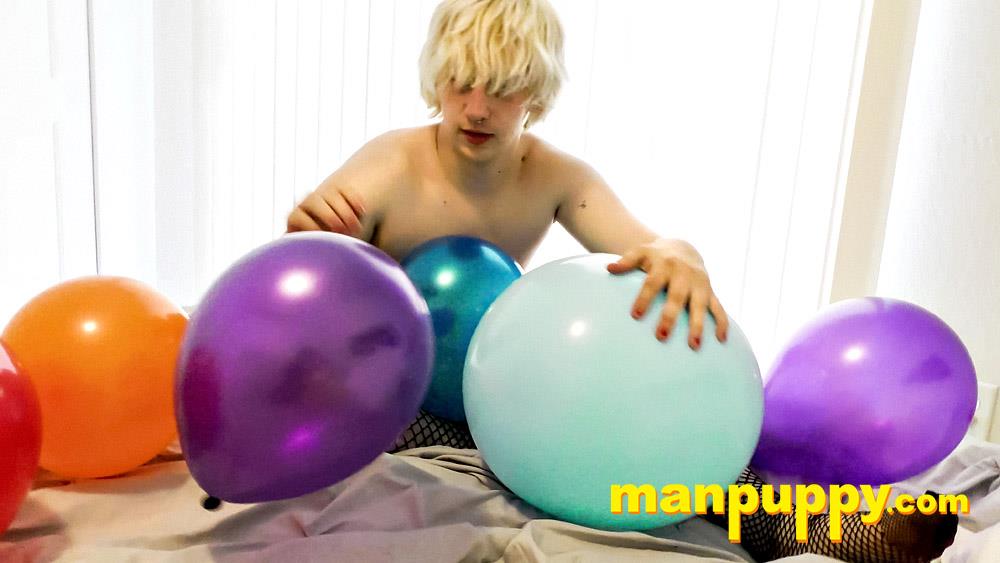 ManPuppy - Elis Ataxxx - Fun with his Balloon Friend 16