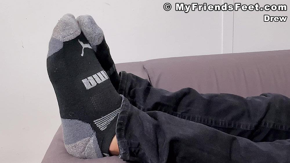 MyFriendsFeet - Drew's Socks & Feet 12