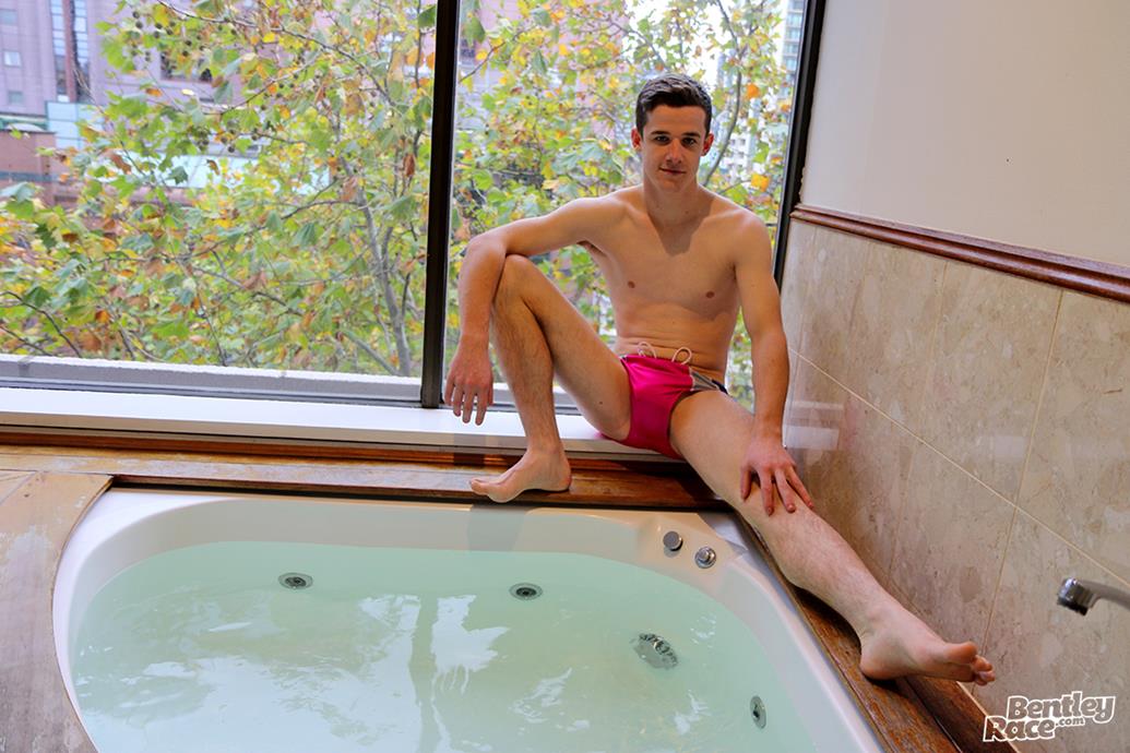 BentleyRace - In The Hot Tub with Hung Brad Hunter 2