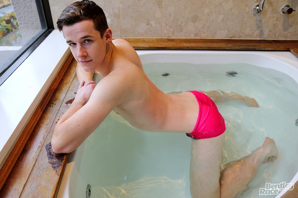 BentleyRace - In The Hot Tub with Hung Brad Hunter 3