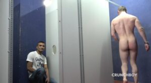 CrunchBoy - Backstage camera with Rudalo fucked in Glory HOLES by Vald CASLTE 18